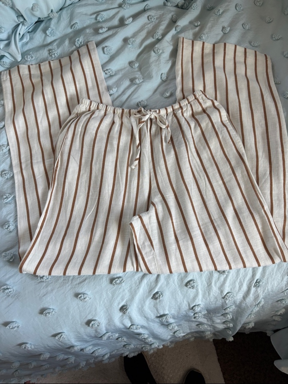 Lounge Wear Wide-Leg Pants in Cream and Brown